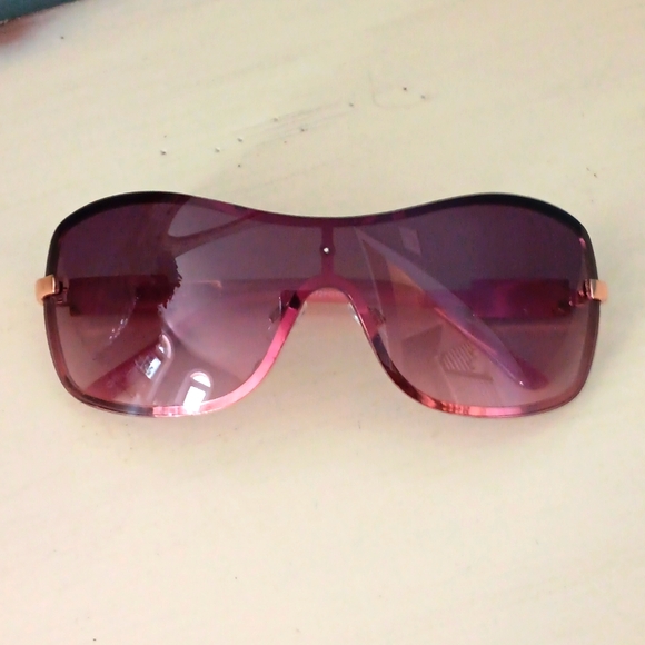 Rose Tinted Shield Sunglasses w crystal accents 🍀 - Picture 7 of 9